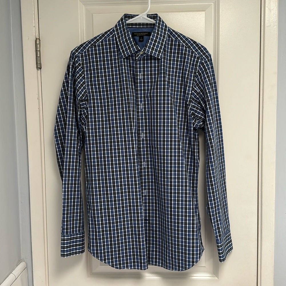 Banana Republic button down shirt - Small - non iron slim fit